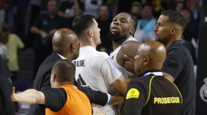 Una brutal pelea entre el Real Madrid de baloncesto y el Partizan obliga a suspender el partido