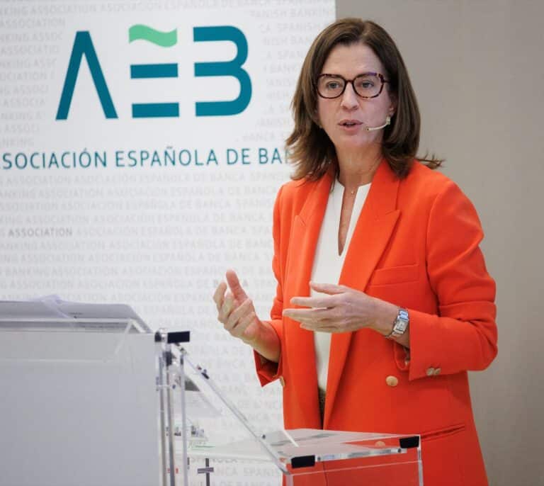 Los trabajadores de la banca esperan la llamada de la patronal para empezar a negociar el convenio