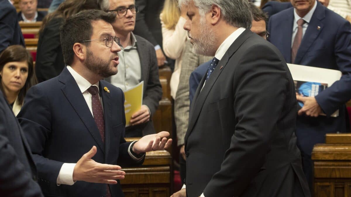 Nueve académicos y 800 votantes para dar vida a un "pacto de claridad" que rescate la independencia del olvido