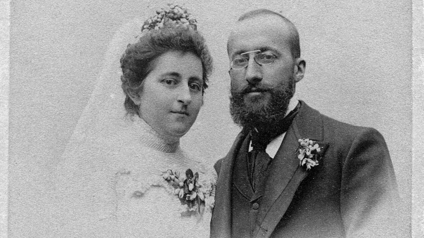 María Goyri y Ramón Menéndez Pidal en su boda el 5 de mayo de 1900.