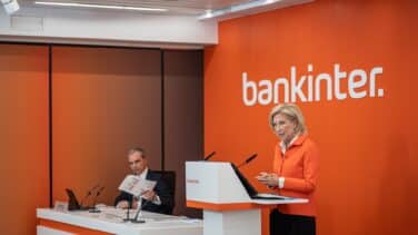 Dancausa (Bankinter) carga contra el Gobierno: "Más allá de los políticos, España tiene potencial"