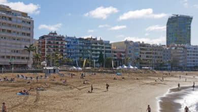 Las multas que amenazan a 50.000 canarios en 'territorio turista': "Nos quieren quitar nuestra casa"