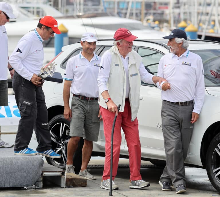 De Josep Cusí a Pedro Campos: las pocas amistades cercanas que le quedan al rey Juan Carlos