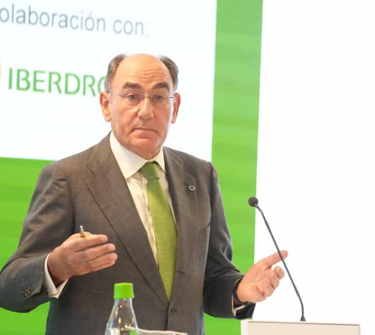 Iberdrola eleva su beneficio un 40% a pesar del 'impuestazo' a las eléctricas de Sánchez