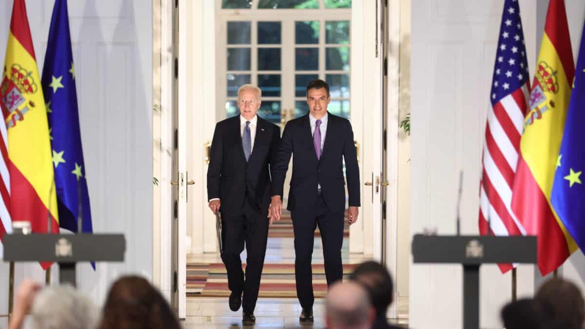 El presidente de los Estados Unidos, Joe Biden (i) y el presidente del Gobierno, Pedro Sánchez (d)