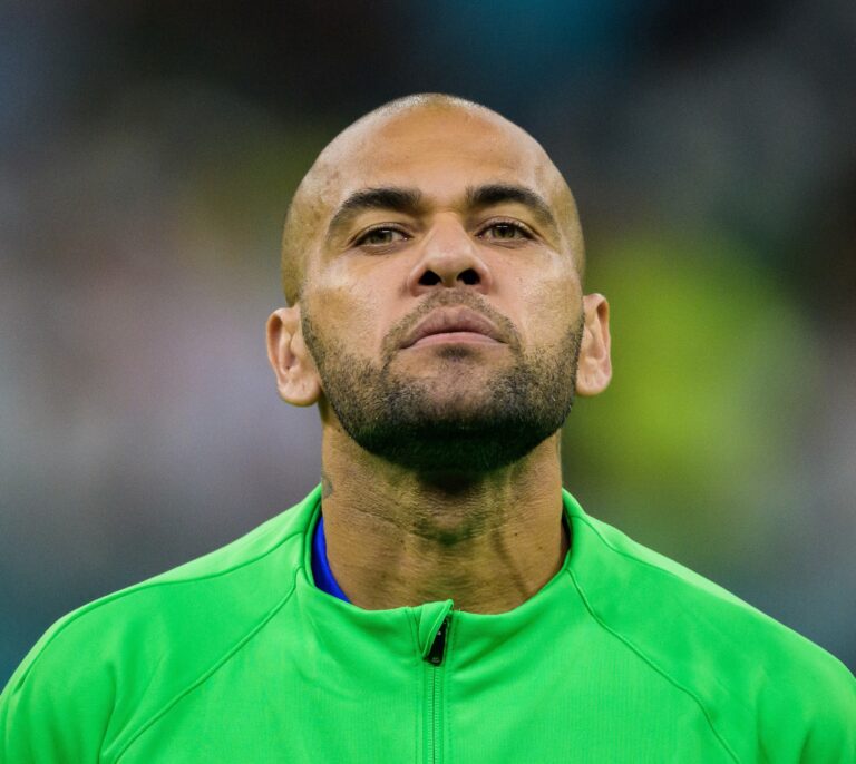 Dani Alves niega ante la jueza la violación pero no recurrirá su procesamiento porque quiere ir ya a juicio
