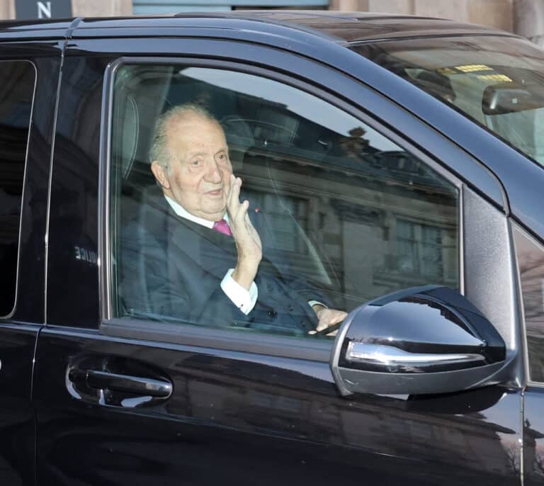 El rey Juan Carlos ya está en Londres para su almuerzo privado con Carlos III