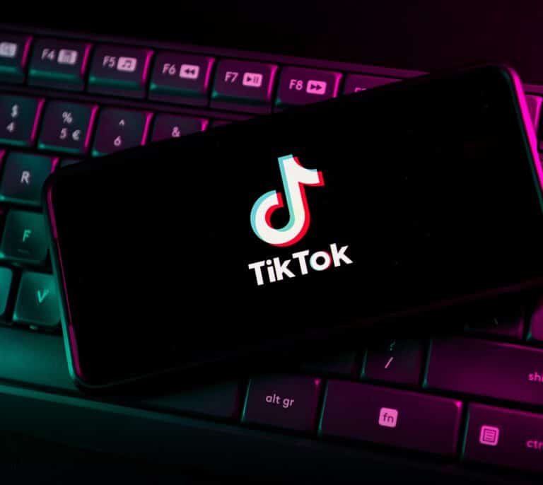 Bruselas da 24 horas a TikTok para probar que su nueva app en España no es adictiva