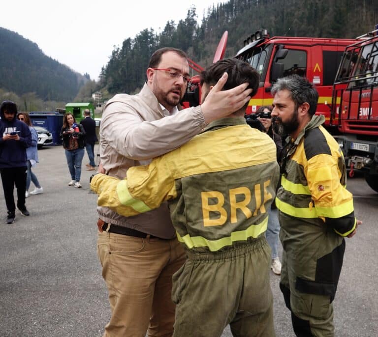 Barbón señala a los "terroristas" de los incendios en Asturias: "Quiero verlos en la cárcel"