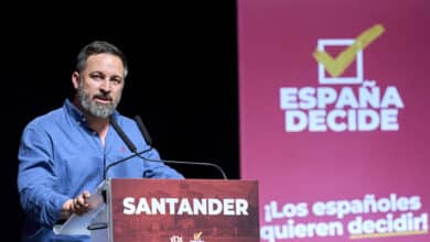 Vox rebaja la presión sobre el PP y se abre a apoyos exteriores sin entrar en coaliciones