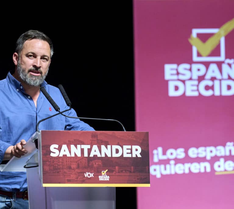 Vox rebaja la presión sobre el PP y se abre a apoyos exteriores sin entrar en coaliciones