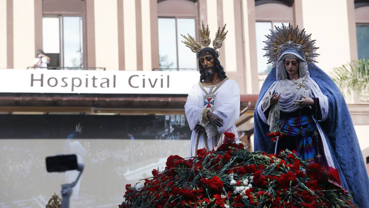 Traslado del Cautivo y la Virgen de la Trinidad de Málaga.