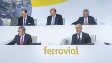 El hermano de Rafael del Pino y otro 0,2% de accionistas de Ferrovial votan contra la marcha a Países Bajos