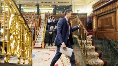 Sánchez encadena golpes de efecto en vivienda y medio ambiente para recuperar voto joven el 28-M