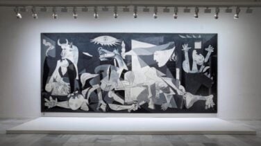 El director del Reina Sofía defiende 'sacar' el Guernica a la calle contra la guerra en Gaza