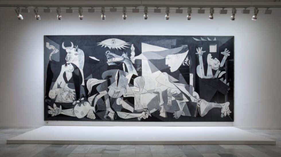 Sala del 'Guernica' en el Museo Nacional Centro de Arte Reina Sofía.