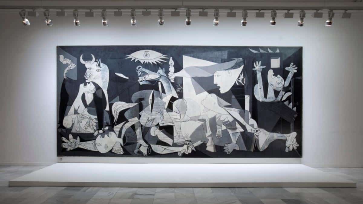 Sala del 'Guernica' en el Museo Nacional Centro de Arte Reina Sofía.