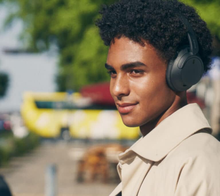 Oferta Aniversario de MediaMarkt: Estos auriculares inalámbricos Sony ¡por 50€ menos!