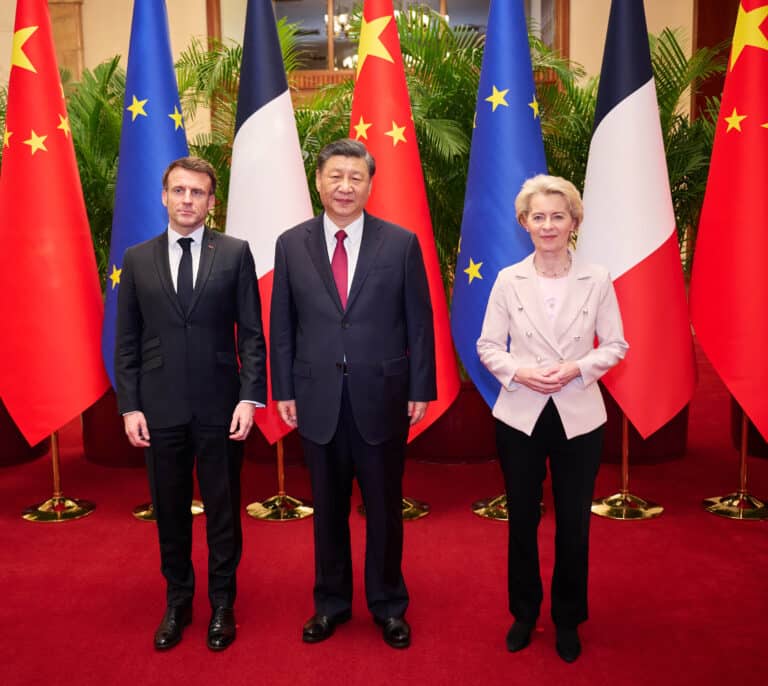 China: socio y amenaza