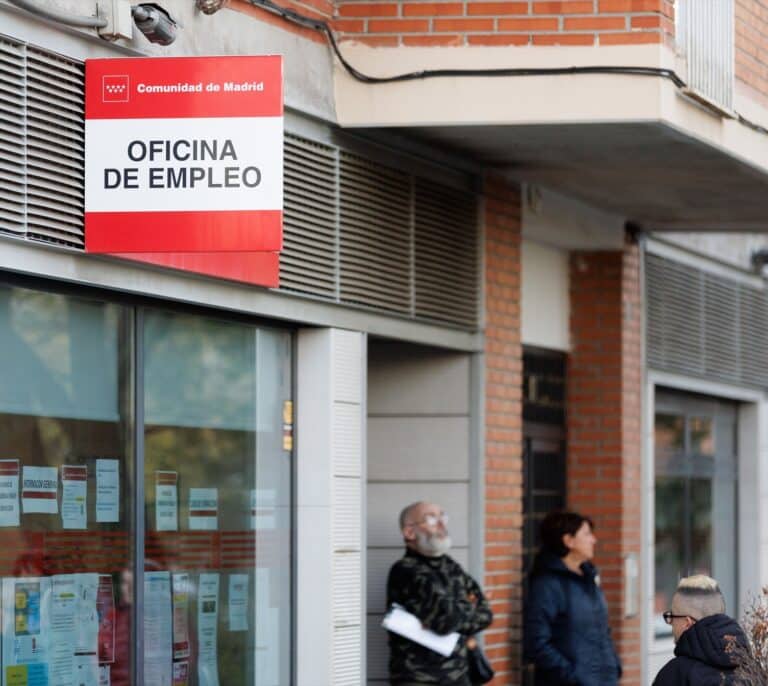 Los ocupados sénior aumentan un 78% frente a una disminución del 37% en jóvenes