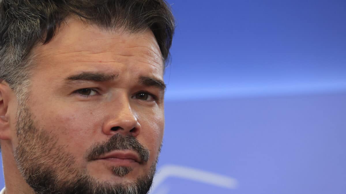 El portavoz de ERC, Gabriel Rufián, durante la rueda de prensa