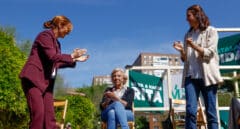 Carmena llama a votar "a la bondad y al buenismo" en un acto con Rita Maestre y Mónica García