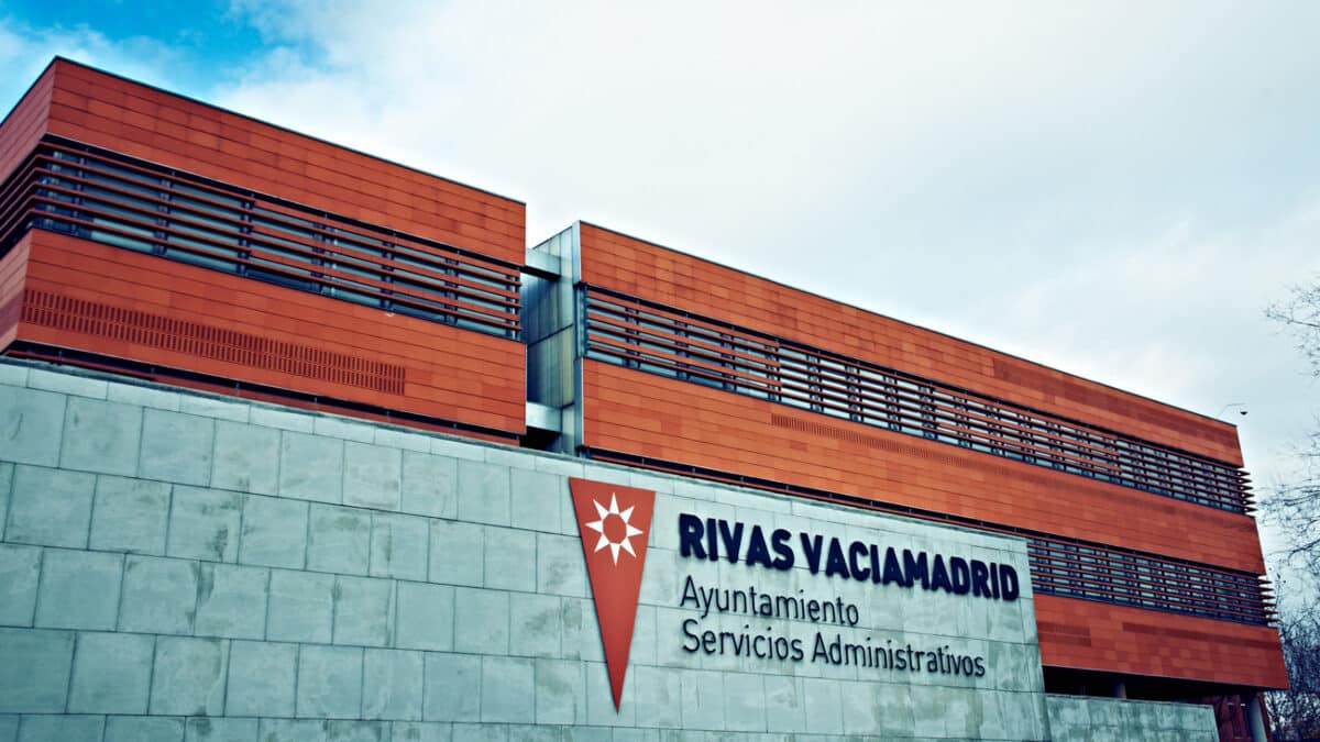 Fachada del Ayuntamiento de Rivas