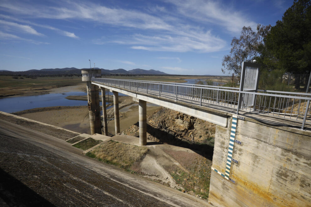 Escasez de agua en el embalse de Sierra Boyera en Bélmez (Córdoba). 