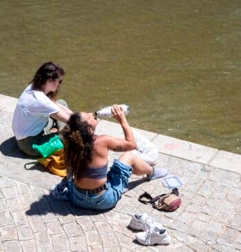 La ola de calor pone en alerta a doce comunidades con temperaturas [...]