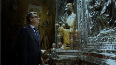 Sant Jordi da el pistoletazo de salida de una campaña con Barcelona en el punto de mira de PSOE, PP y Sumar