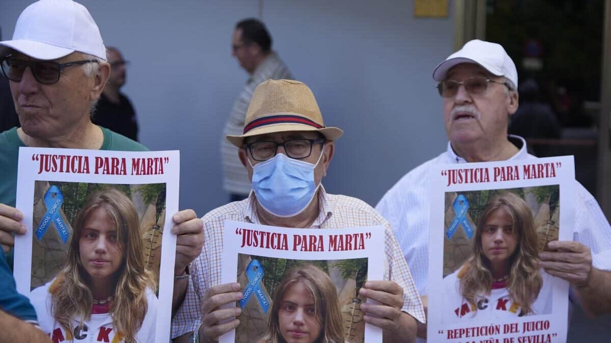 Vecinos piden justicia en el caso de Marta del Castillo.