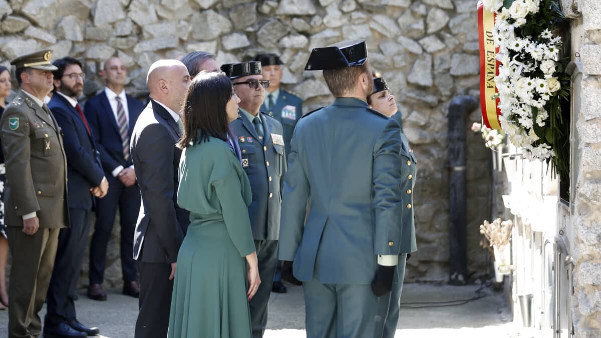 La directora de la Guardia Civil, Mercedes González, en el homenaje al general Antonio Escobar.