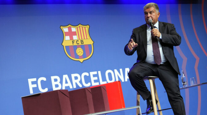 El Real Madrid responde a Laporta con un vídeo sobre Franco y el Barcelona que rompe récords en Twitter