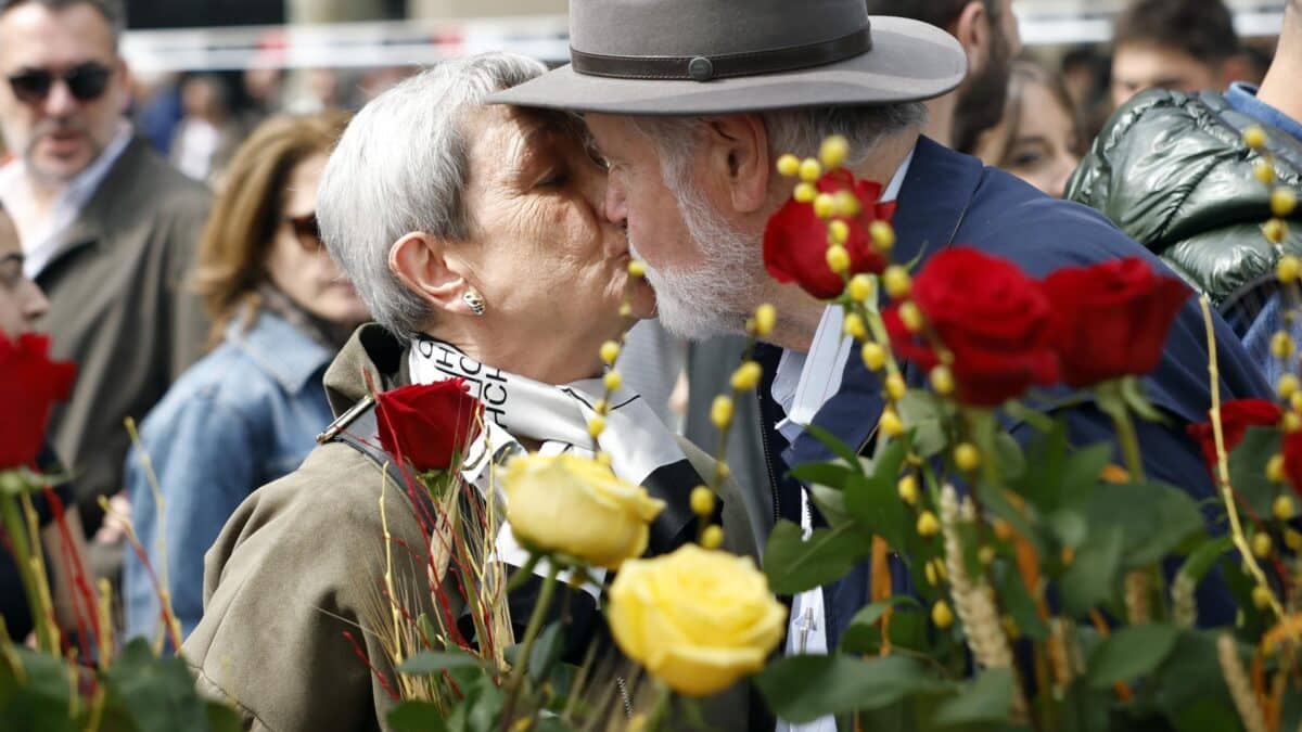 "El milagro que ocurre cada año en Barcelona", así viven Sant Jordi los autores