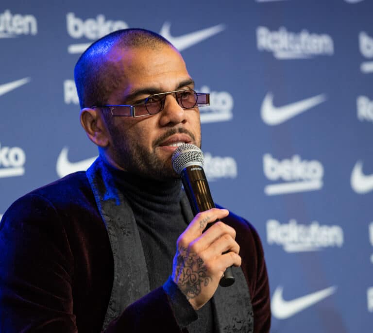 Los hijos de Dani Alves estudiarán el próximo curso en Barcelona