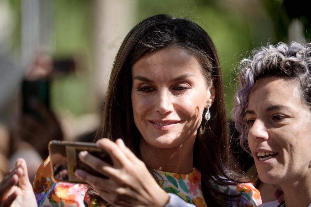 La reina Letizia se ha hecho selfies con los ciudadanos