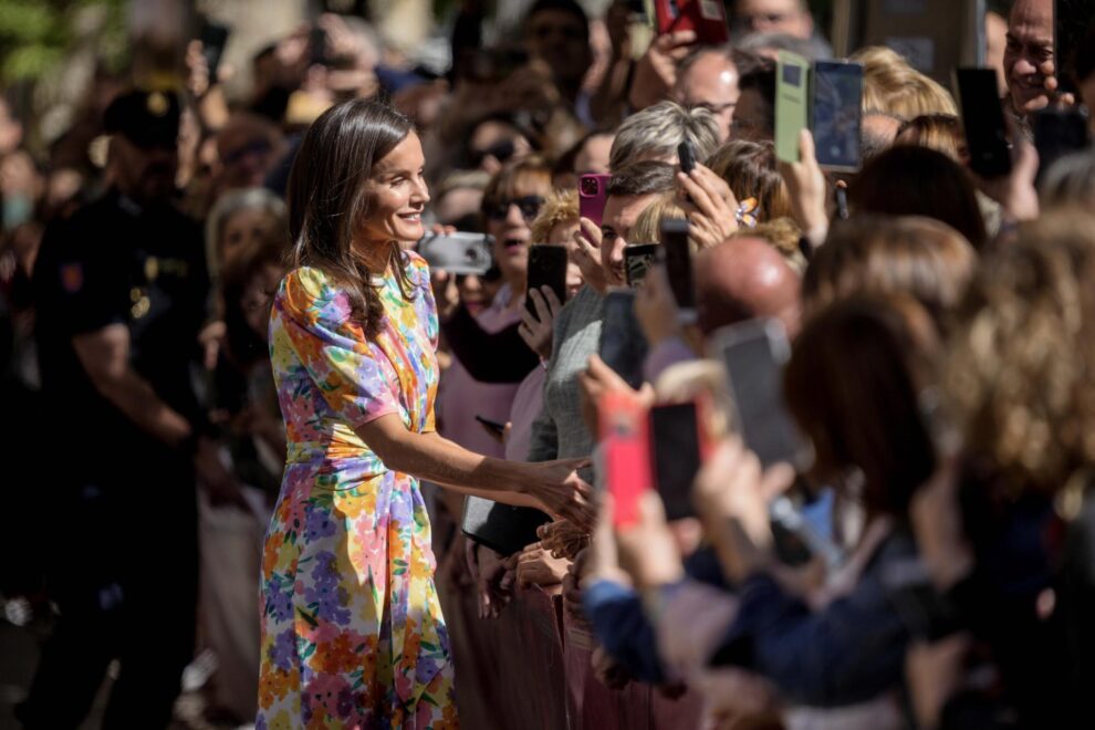 La reina Letizia se ha dado un baño de masas en Córdoba