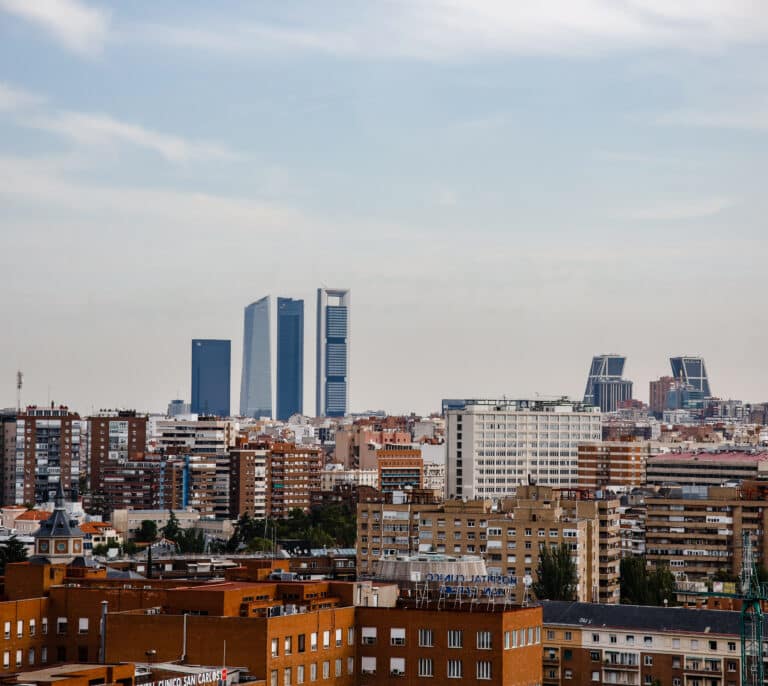Los dueños de pisos turísticos se defienden: "El Gobierno no sabe movilizar la vivienda vacía para alquiler"