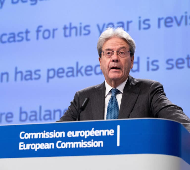 La Comisión Europea responde al PP que Sánchez no ha pedido el aplazamiento de sus compromisos para reformar las pensiones