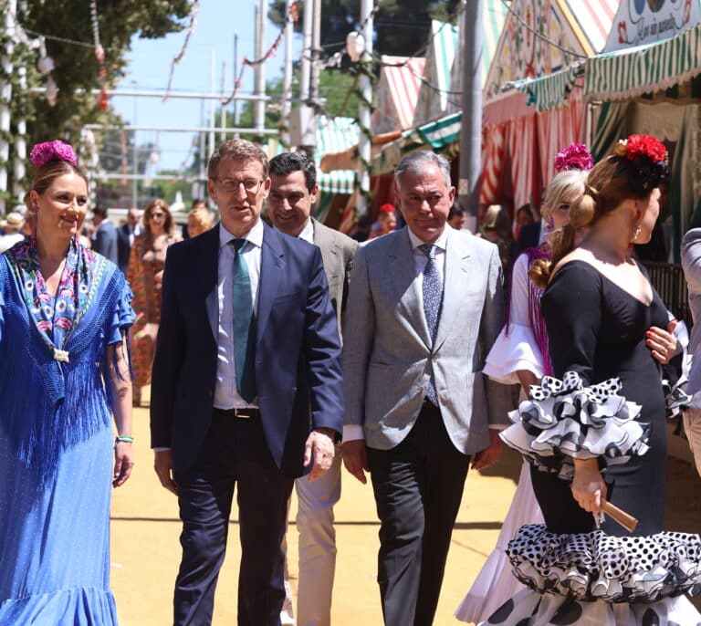 Yo a Sant Jordi, tú a la feria de Sevilla