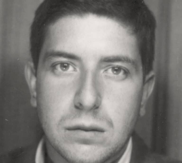 Leonard Cohen también escribió como un adolescente