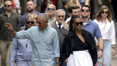 La ruta barcelonesa de los Obama con Spielberg: Museo del Moco y vino catalán en una terraza de Montjuïc