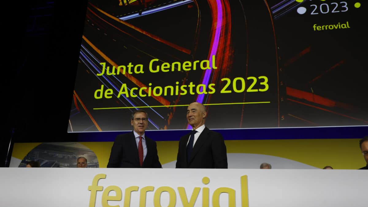 El presidente de Ferrovial, Rafael del Pino y el consejero delegado, Ignacio Madridejos, en la junta general de accionistas de Ferrovial.