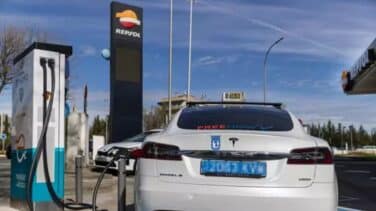 Repsol culmina su irrupción en la movilidad eléctrica con el acuerdo de FreeNow y tras hacerlo con Uber y Bolt