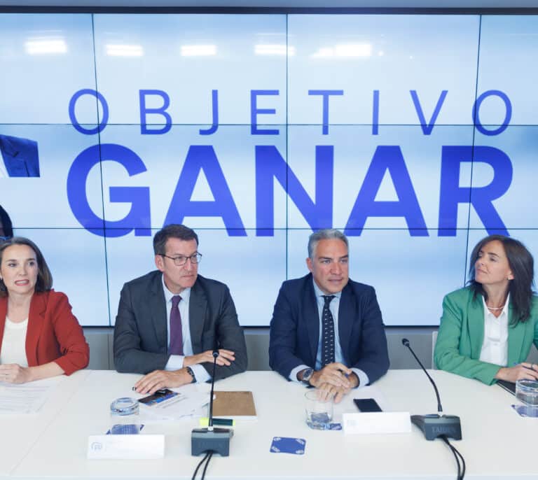 Feijóo depurará a los barones y alcaldables del PP que fracasen en las elecciones del  28-M