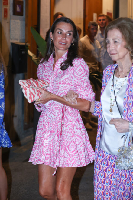 Vestido rosa de la reina Letizia de Zara