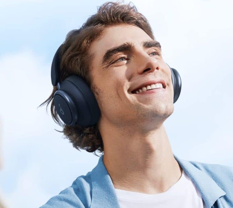 Estos auriculares inalámbricos de diadema están volando en Amazon y ahora tienen un 27% de descuento