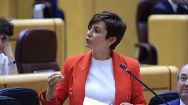 La ministra de Política Territorial y portavoz del Gobierno, Isabel Rodríguez, durante el pleno de control al Gobierno en el Senado en Madrid este martes.