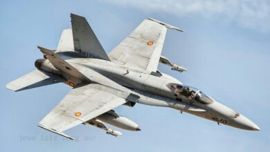 El incombustible caza F-18 que extenderá su jubilación hasta los 55 años: "Se goza pilotándolo"