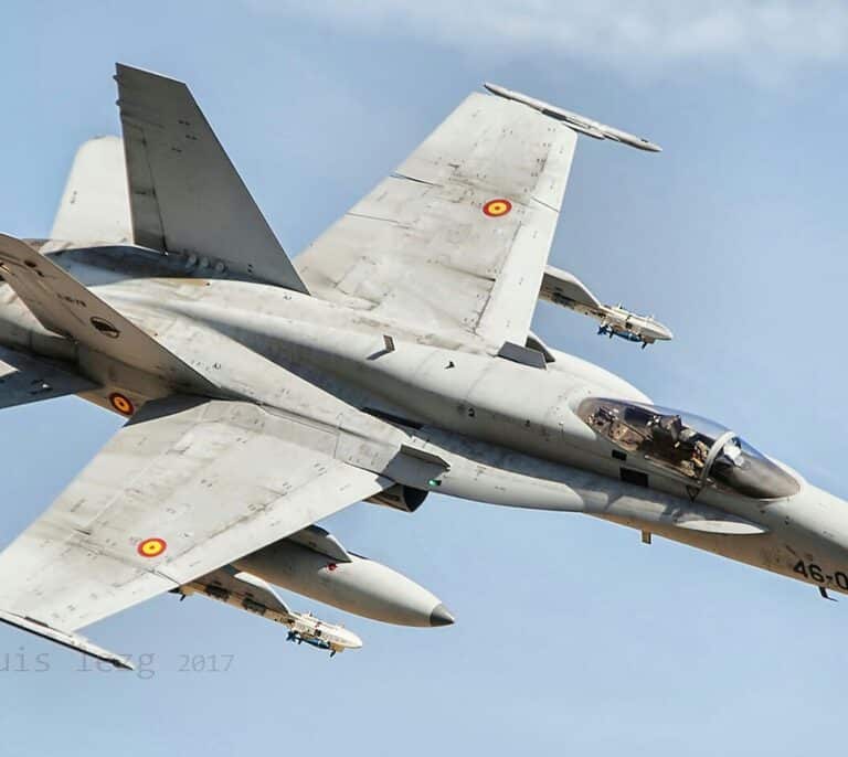 Cazas españoles estuvieron en alerta máxima el viernes por un incidente con un avión ruso